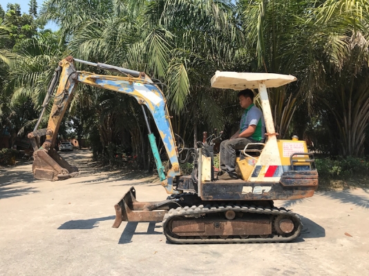 ขายแบคโฮ YANMAR B27(เท่าPC30) เดิมจากญี่ปุ่น100\% ทำงานสมบูรณ์ทุกระบบ รับรองไม่ผิดหวัง 185,000 เท่าน