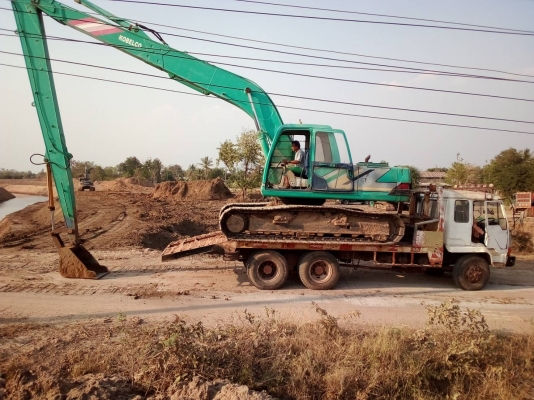 ขายด่วน!! Kobelco SK200-3 บูมยาว 18 ม.สภาพสวยๆค่ะ