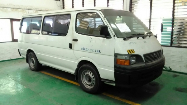 TOYOTA รถตู้ มือเดียว เดิม ปี 2003 TOYOTA รถตู้ มือเดียว เดิม ปี 2003