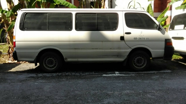 TOYOTA รถตู้ มือเดียว เดิม ปี 2003 TOYOTA รถตู้ มือเดียว เดิม ปี 2003