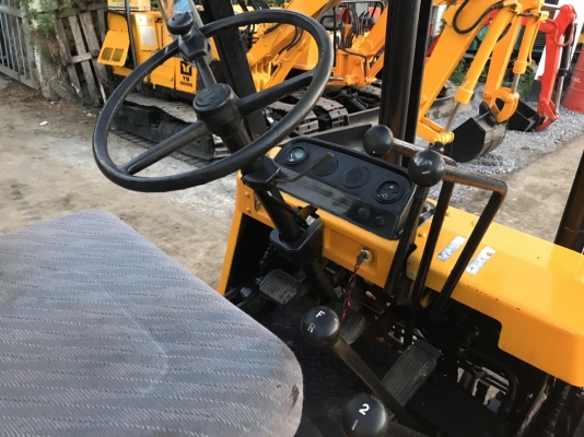 komatsu fg14-12 สภาพดีเก่าญี่ปุ่น ยกได้ 1.5 ตันเสาสูง 3 เมตร