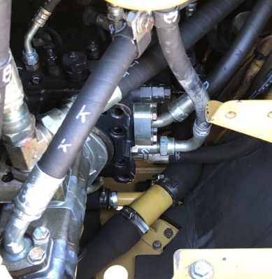 ขายรถตักล้อยาง CAT 910H ปี 2013 นำเข้าเองจากญี่ปุ่น สภาพสวยพร้อมใช้ มีVDOการทำงานครับ ขายรถตักล้อยาง CAT 910H ปี 2013 นำเข้าเองจากญี่ปุ่น สภาพสวยพร้อมใช้ มีVDOการทำงานครับ