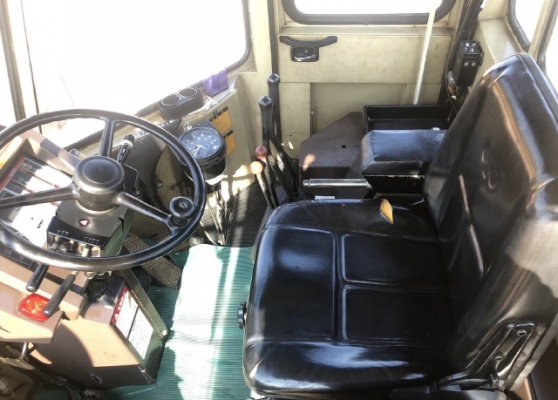 ขายรถตักล้อยาง KOMATSU WA300-1 นำเข้าเองจากญี่ปุ่น สภาพสวยพร้อมใช้ มีVDOการทำงานครับ