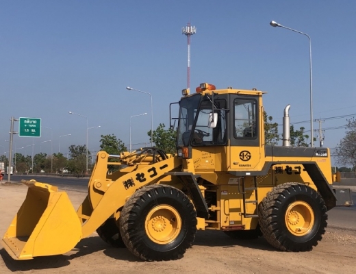 ขายรถตักล้อยาง KOMATSU WA300-1 นำเข้าเองจากญี่ปุ่น สภาพสวยพร้อมใช้ มีVDOการทำงานครับ