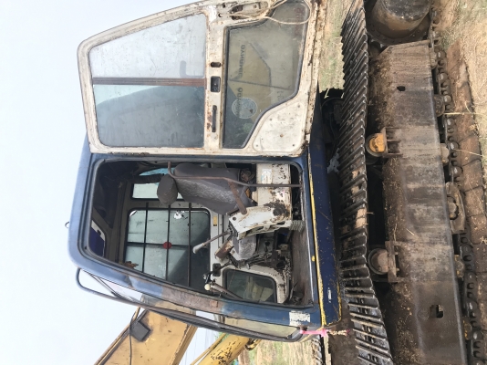 แม็กโครKOBBLCO SK200 มาร์ค3 ปี51แน่นๆเครื่องดี.ไฮโดริกแรงดี. มาลองดูครับ