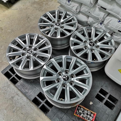 ขายถูกๆ ล้อNew Triton ขอบ17" สภาพใหม่ ไร้ริ้วรอย 4วง ขายถูกๆ ล้อNew Triton ขอบ17" สภาพใหม่ ไร้ริ้วรอย 4วง