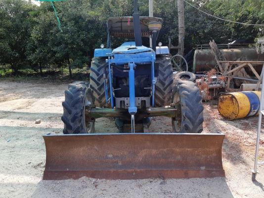 ขายรถไถ FORD 6640