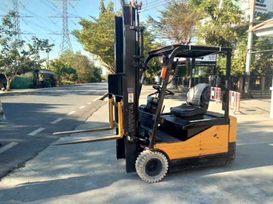 รถโฟล์คลิฟท์
