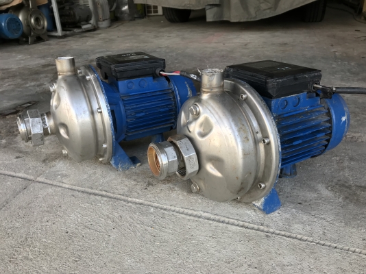 ขายปั้มน้ำหอยโข่งหัวปั้มสแตนเลส Ebara 3/4HP. 220V ไฟบ้าน สภาพสวยเดิมๆ วิ่งนิ่ม พร้อมใช้งาน ราคา 3,400 บาท (มีตำหนิขายึดน็อตบิ่นตัวละ 1ข้าง ไม่มีผลกับการใช้งานครับ)