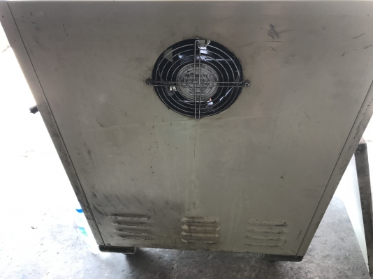 ขายหม้อแปลงไฟฟ้า 20KVA ไฟเข้า 380V 3สาย ไฟออก 200V 3สาม แยกออกได้ 3จุด  และต่อแยกเป็น 110V 2สายได้ครับ ใช้คุมเครื่องจักรญี่ปุ่น สภาพสวยมาก พร้อมใช้งาน