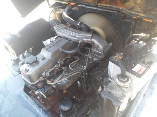 รถยกโตโยต้ารุ่น 5 น้ำหนักยก 2.5 ตัน เสาสูง 4.75 เช้าตู้ แผงงาสไลด์ เครื่องดีเซล เกียร์ออโต้