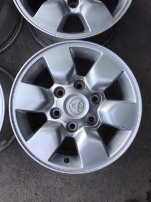 ล้อโตโยต้า ขอบ15+น๊อตเดิม ชุด4วง3900บ.โทร0879050181.ส่งได้ทั่วไทย