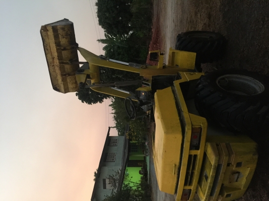 ????????????ขายรถตักล้อยาง นำเข้าจากญี่ปุ่น komatsu wa40-3 สภาพสวยพร้อมใช้งาน ระบบสมบูรณ์ สนใจสอบถามได้ที่☎️089-2579650