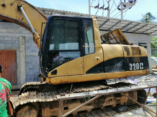 ขายรถแบคโฮ CAT 320 C เอกสารเล่ม ราคา 600000