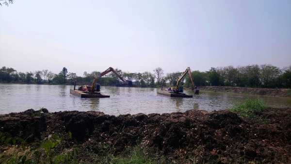 ขายโป็ะรุ่นใหม่พร้อมรถแบคโคบูมยาว16-18 เมตร5ลำKomatsu 200-5ทั้งหมดรถสวยไฟฟ้าครบทุกคันเจ้าของขายเอง ขายโป็ะรุ่นใหม่พร้อมรถแบคโคบูมยาว16-18 เมตร5ลำKomatsu 200-5ทั้งหมดรถสวยไฟฟ้าครบทุกคันเจ้าของขายเอง