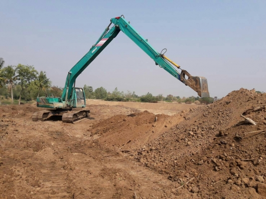 ขายรถแบคโฮ KOBELCO SK200-/// บูมยาว 18 เมตร เอกสารเล่ม ราคา 750000