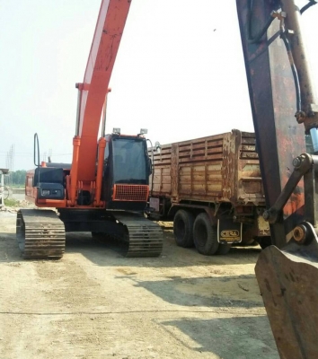 ขายรถแบคโฮ HITACHI ZX200-1 บูมยาว 16 เมตร เอกสารเล่ม ราคา 1480000