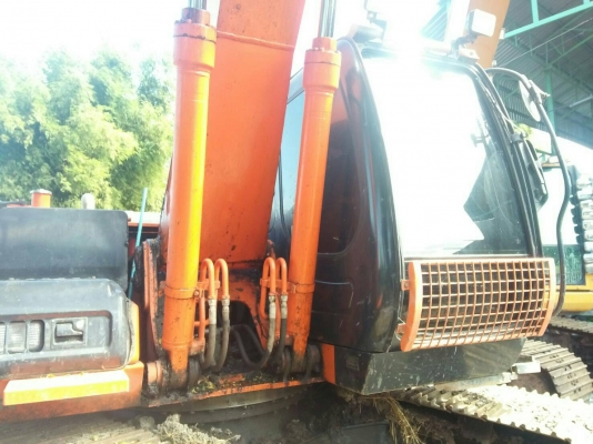 ขายรถแบคโฮ HITACHI ZX200-1 บูมยาว 16 เมตร เอกสารเล่ม ราคา 1480000