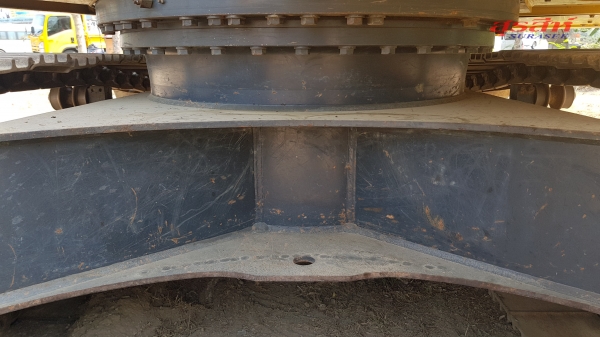 ขายรถแบคโฮ KOMATSU PC200-8M0 ซีเรียลสูง จอเหลือง กล้องหลัง กรองอากาศหลัง ใช้งานเพียง 4 พันชั่วโมง