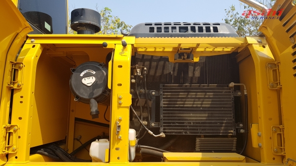 ขายรถแบคโฮ KOMATSU PC200-8M0 ซีเรียลสูง จอเหลือง กล้องหลัง กรองอากาศหลัง ใช้งานเพียง 4 พันชั่วโมง