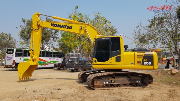 ขายรถแบคโฮ KOMATSU PC200-8M0 ซีเรียลสูง จอเหลือง กล้องหลัง กรองอากาศหลัง ใช้งานเพียง 4 พันชั่วโมง