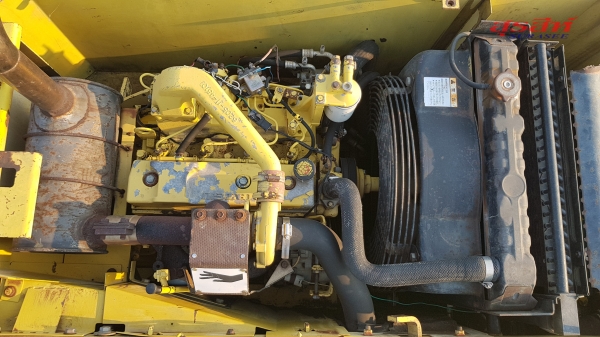 ขายรถแบคโฮ KOMATSU PC100L-6 เก่านอกผ่านการใช้งานในไทยน้อยมาก ส่วนใหญ่จอด