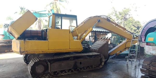 ขายจ้า..KOMATSU PC120-3 เก่าในสภาพดี  พร้อมใช้ ลองระบบกันได้ทุกวัน โทร 089-3818694 จ๊อย
