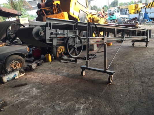 สายพานลำเลียงวัสดุ