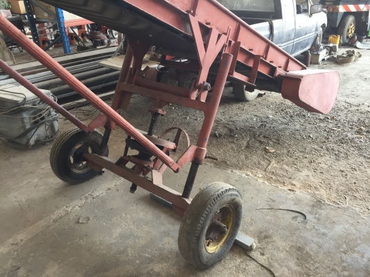 สายพานลำเลียงวัสดุ