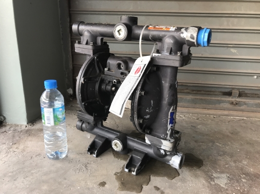 ขายปั้มไดอะแฟรม Graco โครงสร้างสแตนเลส ขนาด 1นิ้ว made in USA. สภาพสวย ดูดแรง พร้อมใช้งาน