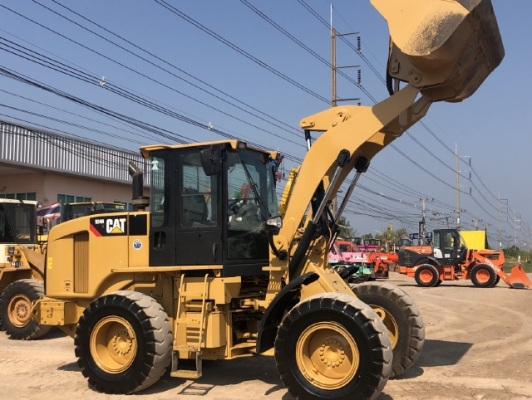 ขายรถตักล้อยาง CAT 924H ปี 2013 นำเข้าเองจากญี่ปุ่น สภาพสวยพร้อมใช้ มีVDOการทำงานครับ