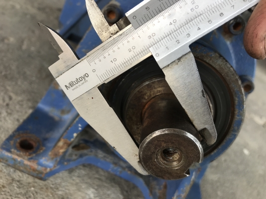 ขายมอเตอร์เกียร์ Cycro drive Sumitomo 1HP. 380V made in Japan อัตราทด 1:29 เพลาออกประมาณ 50รอบต่อนาที สภาพสวยเดิมๆ หมุนนิ่ม พร้อมใช้งาน