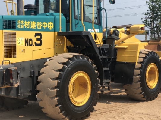 ขายรถตักล้อยาง KOMATSU WA430-6 นำเข้าเองจากญี่ปุ่น สภาพสวยพร้อมใช้ มีVDOการทำงานครับ