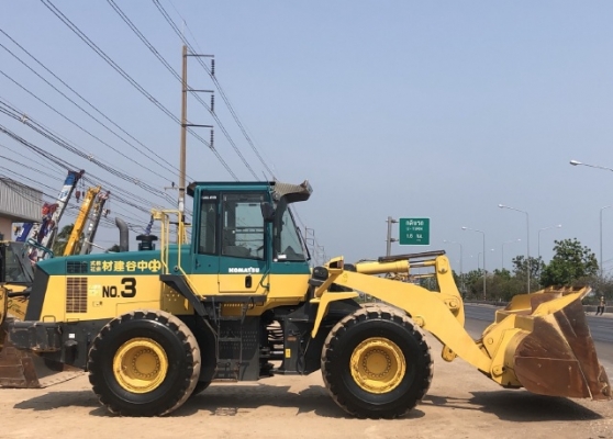 ขายรถตักล้อยาง KOMATSU WA430-6 นำเข้าเองจากญี่ปุ่น สภาพสวยพร้อมใช้ มีVDOการทำงานครับ ขายรถตักล้อยาง KOMATSU WA430-6 นำเข้าเองจากญี่ปุ่น สภาพสวยพร้อมใช้ มีVDOการทำงานครับ