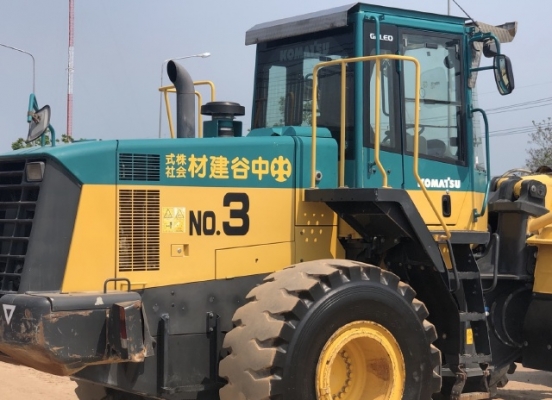 ขายรถตักล้อยาง KOMATSU WA430-6 นำเข้าเองจากญี่ปุ่น สภาพสวยพร้อมใช้ มีVDOการทำงานครับ ขายรถตักล้อยาง KOMATSU WA430-6 นำเข้าเองจากญี่ปุ่น สภาพสวยพร้อมใช้ มีVDOการทำงานครับ