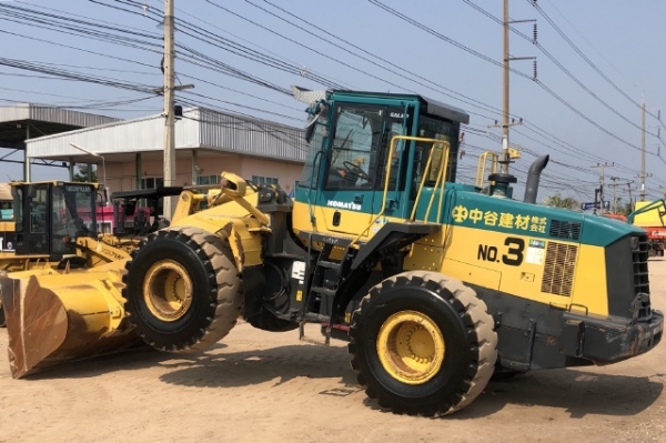 ขายรถตักล้อยาง KOMATSU WA430-6 นำเข้าเองจากญี่ปุ่น สภาพสวยพร้อมใช้ มีVDOการทำงานครับ ขายรถตักล้อยาง KOMATSU WA430-6 นำเข้าเองจากญี่ปุ่น สภาพสวยพร้อมใช้ มีVDOการทำงานครับ