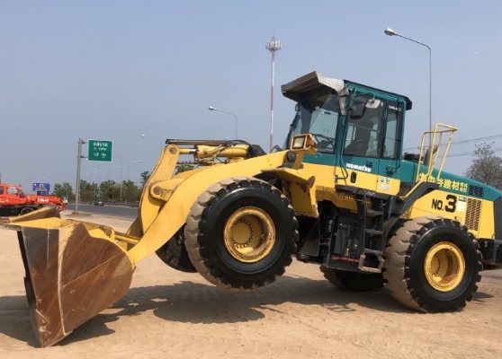 ขายรถตักล้อยาง KOMATSU WA430-6 นำเข้าเองจากญี่ปุ่น สภาพสวยพร้อมใช้ มีVDOการทำงานครับ ขายรถตักล้อยาง KOMATSU WA430-6 นำเข้าเองจากญี่ปุ่น สภาพสวยพร้อมใช้ มีVDOการทำงานครับ
