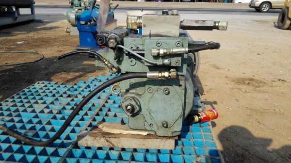 ชุดต้นกำลังปั้มน้ำมันไฮดรอลิคญี่ปุ่น NACHI PUMP JAPAN ชนมอเตอร์ FUJI 30 HP 380V พร้อมวาล์วคอนโทรลไฟฟ