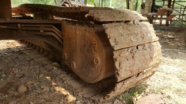 ขาย แบคโฮ KOMATSU PC60-3 เครื่องดี ช่วงล่างดี ปั้มอ่อนต้องเช็คหน่อย ราคาต่อรองได้ ขาย แบคโฮ KOMATSU PC60-3 เครื่องดี ช่วงล่างดี ปั้มอ่อนต้องเช็คหน่อย ราคาต่อรองได้