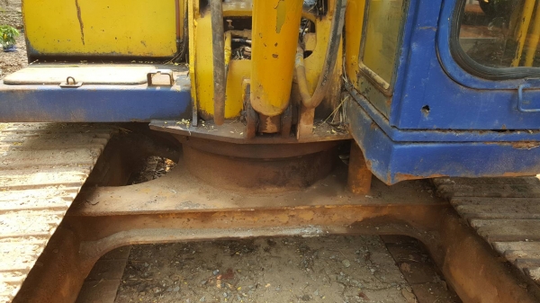 ขาย แบคโฮ KOMATSU PC60-3 เครื่องดี ช่วงล่างดี ปั้มอ่อนต้องเช็คหน่อย ราคาต่อรองได้ ขาย แบคโฮ KOMATSU PC60-3 เครื่องดี ช่วงล่างดี ปั้มอ่อนต้องเช็คหน่อย ราคาต่อรองได้