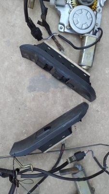 เฟืองกระจกประตูไฟฟ้า เซ็นทรัลล็อค พร้อมสวิทซ์ ชุดสายไฟ ทั้งชุด isuzu mu wizard ใส่ tfr cameo vega dragoneye คู่ละ6000บาท