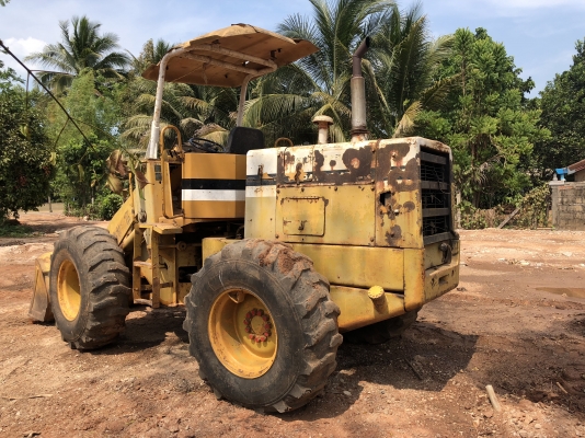 ขายรถตักล้อยาง KOMATSU 510 กรองเดี๋ยว สวยๆเดิมๆ สนใจโทร 081-970-1072