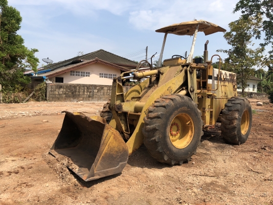 ขายรถตักล้อยาง KOMATSU 510 กรองเดี๋ยว สวยๆเดิมๆ สนใจโทร 081-970-1072
