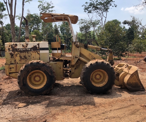 ขายรถตักล้อยาง KOMATSU 510 กรองเดี๋ยว สวยๆเดิมๆ สนใจโทร 081-970-1072 ขายรถตักล้อยาง KOMATSU 510 กรองเดี๋ยว สวยๆเดิมๆ สนใจโทร 081-970-1072