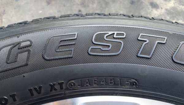 ล้อแม็ก Ford Ranger Wildtrak Limited รุ่นใหม่ล่าสุด ขอบ 18 พร้อมยาง 265-60-18 Bridgestone ปลายปี 15 แม็กสวย ดอกยางหนาปึก