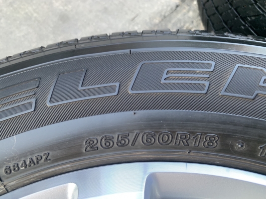 ล้อแม็ก Ford Ranger Wildtrak Limited รุ่นใหม่ล่าสุด ขอบ 18 พร้อมยาง 265-60-18 Bridgestone ปลายปี 15 แม็กสวย ดอกยางหนาปึก