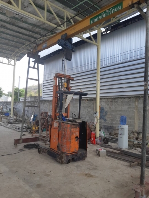 ขาย รอกไฟฟ้า ดีแม็ก 2 ตัน คานกว้าง 6 เมตร สูง 4 เมตร ใส่ล้อแล้ว ยกโฟล์คลิฟท์ ไฟฟ้า 2400 กิโลขึ้น สภาพพร้อมใช้งาน 45,000 บาท