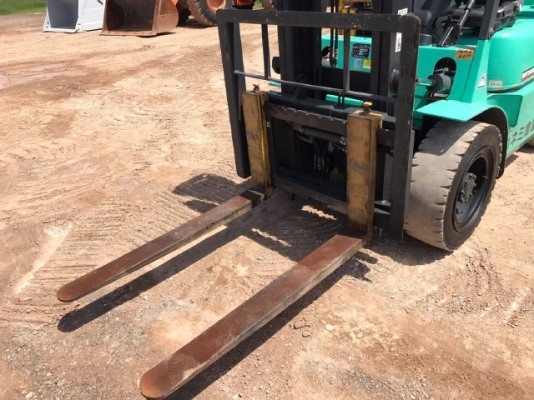 ขายรถฟอร์คลิฟต์ MITSUBISHI FG30D รถนอกนำเข้าเองจากญี่ปุ่น สภาพสวยพร้อมใช้ มีVDOการทำงานครับ ขายรถฟอร์คลิฟต์ MITSUBISHI FG30D รถนอกนำเข้าเองจากญี่ปุ่น สภาพสวยพร้อมใช้ มีVDOการทำงานครับ