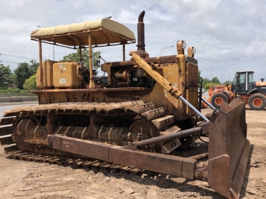 ขายรถดันดิน KOMATSU D80P-12 (D8) นำเข้าเองจากญี่ปุ่น สภาพสวยพร้อมใช้ มีVDOการทำงานครับ ขายรถดันดิน KOMATSU D80P-12 (D8) นำเข้าเองจากญี่ปุ่น สภาพสวยพร้อมใช้ มีVDOการทำงานครับ