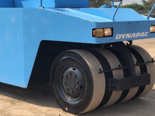 ขายรถบด 9 ล้อ DYNAPAC CP202 ปี 2000 นำเข้าเองจากญี่ปุ่น สภาพสวยพร้อมใช้ มีVDOการทำงานครับ ขายรถบด 9 ล้อ DYNAPAC CP202 ปี 2000 นำเข้าเองจากญี่ปุ่น สภาพสวยพร้อมใช้ มีVDOการทำงานครับ